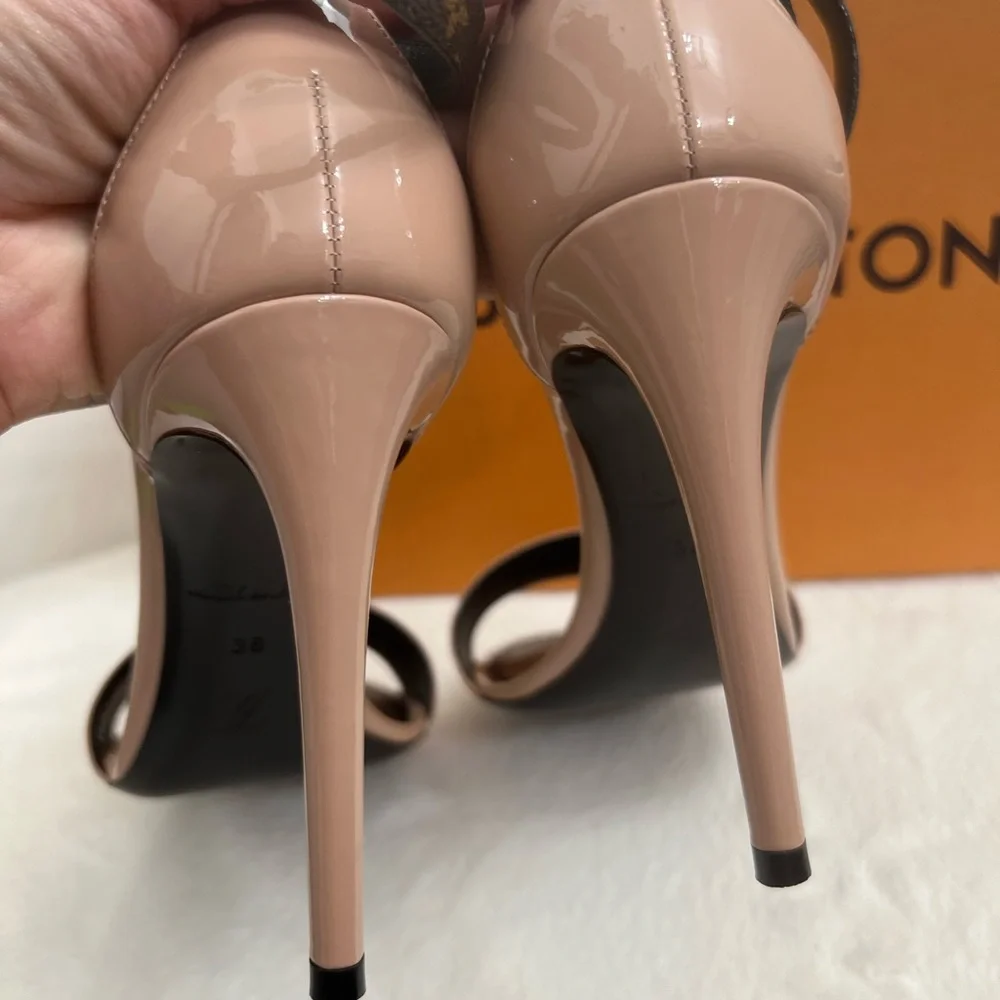 Monogram Call Back heels - Picture 3 of 5